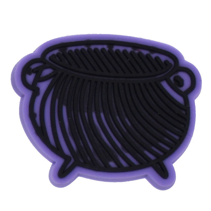Black cauldron 136-16 Shoe Charm