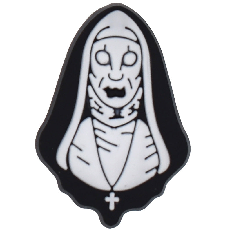 Spookey nun 53-57 Shoe Charm