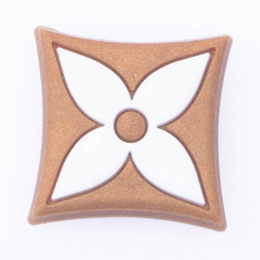 LV Louis Vuitton Flower On Honey Square Logo Badge P2679 Shoe Charm