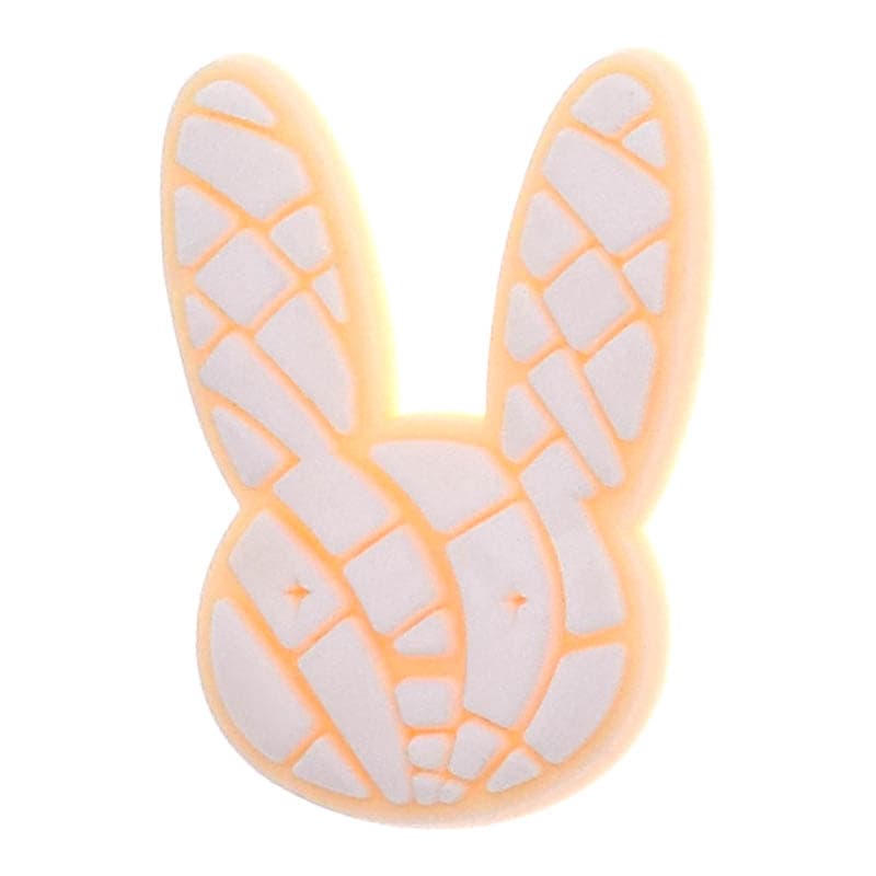 Cream rabbit CONCHA sweetbread 351-18 - Shoe Charm